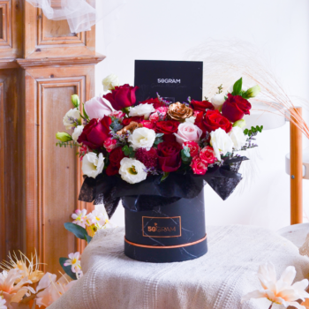 Red Rose, Rose, Cream Rose, Brut Carnation, White Orchid, Caspia White, Eucalyptus Cinerea, Free Delivery, KL, Kuala Lumpur, Birthday, Surprise Flower Box Free Delivery