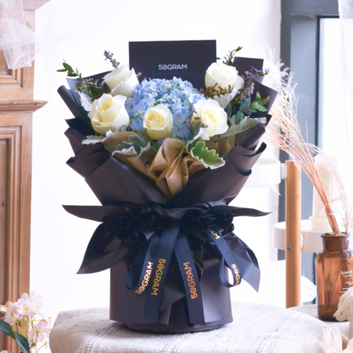 Aozora medium hydragea bouquet free delivery, kl, kuala lumpur, birthday, surprise flower box free delivery