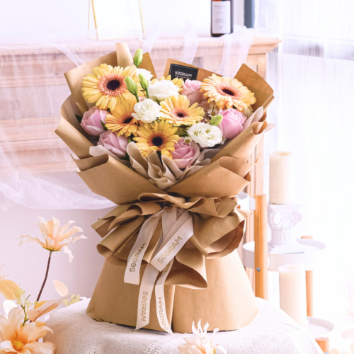 My everything – champagne daisy bouquet -gerbera champagne, pink rose, white eustoma, chamomile, eucalyptus, baby blue, free delivery, kl, kuala lumpur, birthday, surprise