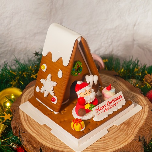 Gingerbread house y25 3 1