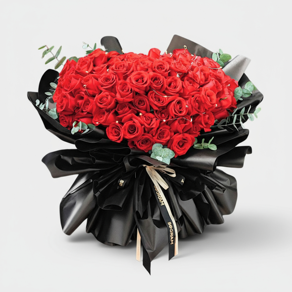 Luxuriante 99 roses marriage proposal hand bouquet - black