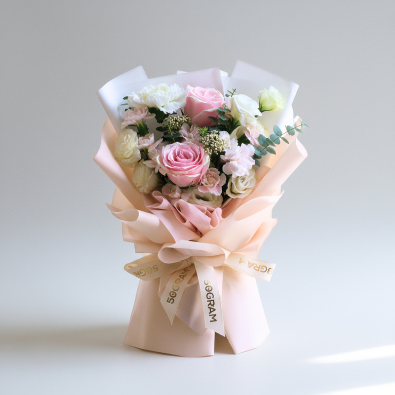 Graceful Blossom Hand Bouquet - Regular