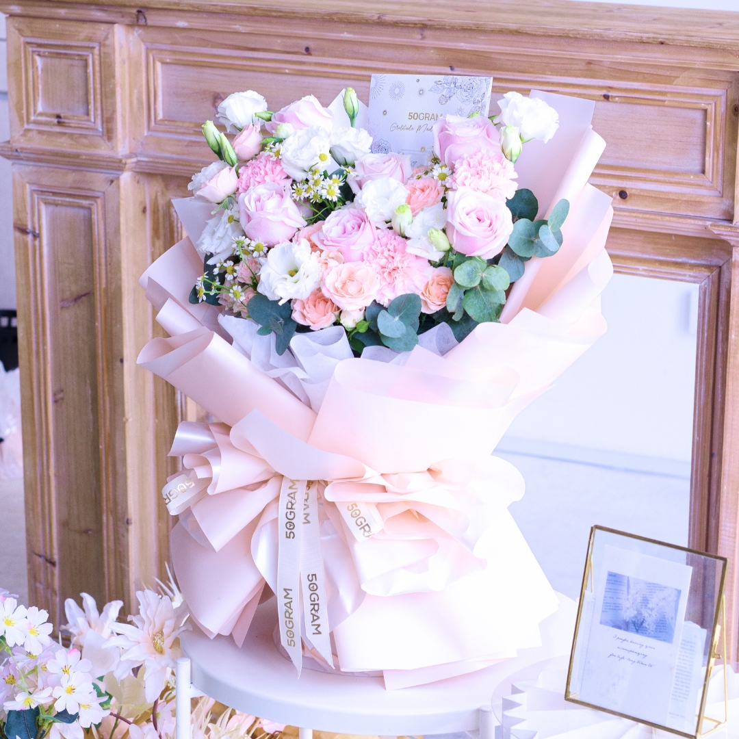 Amore blossom pink rose hand bouquet - image 7