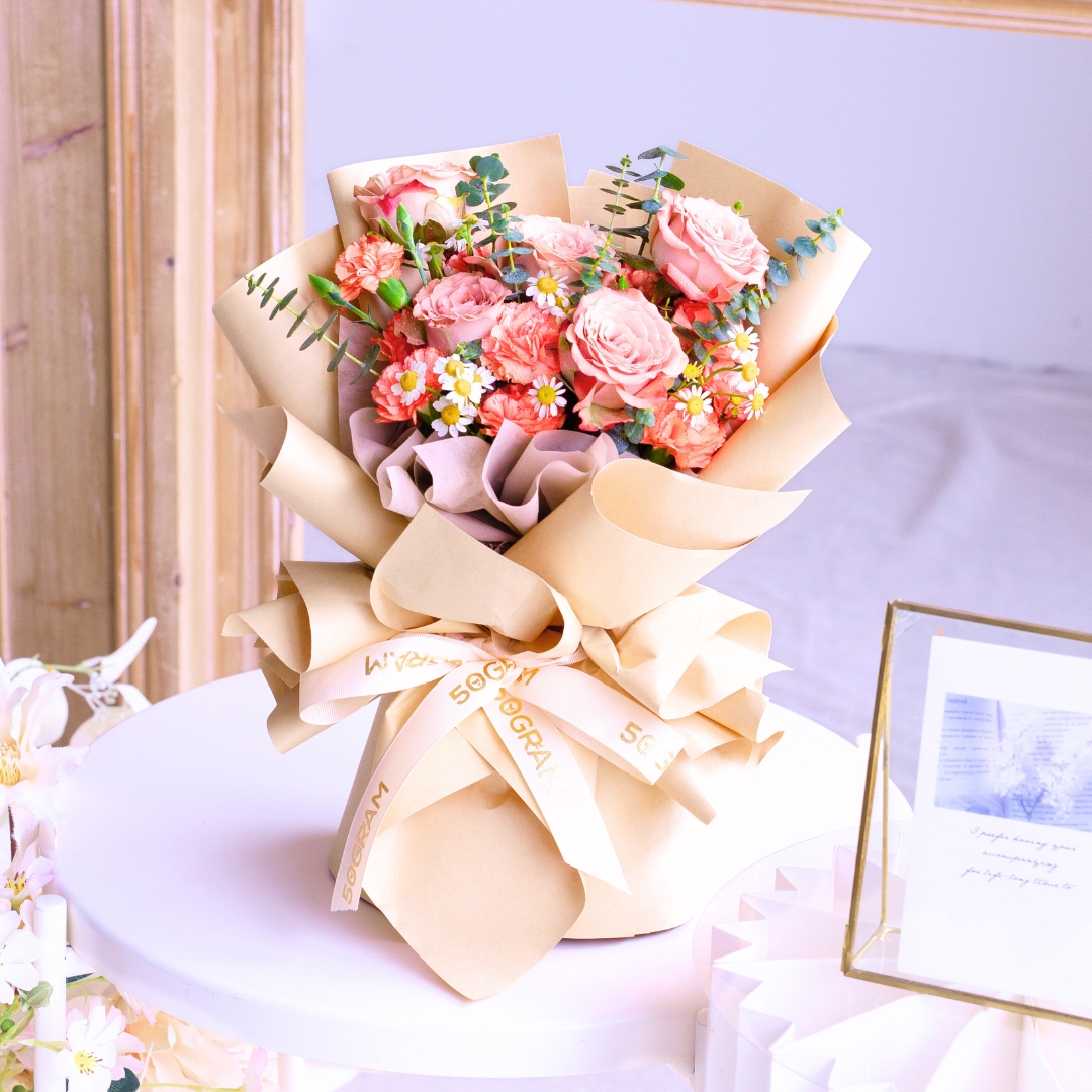 Sunrise charm cappuccino rose hand bouquet - image 7