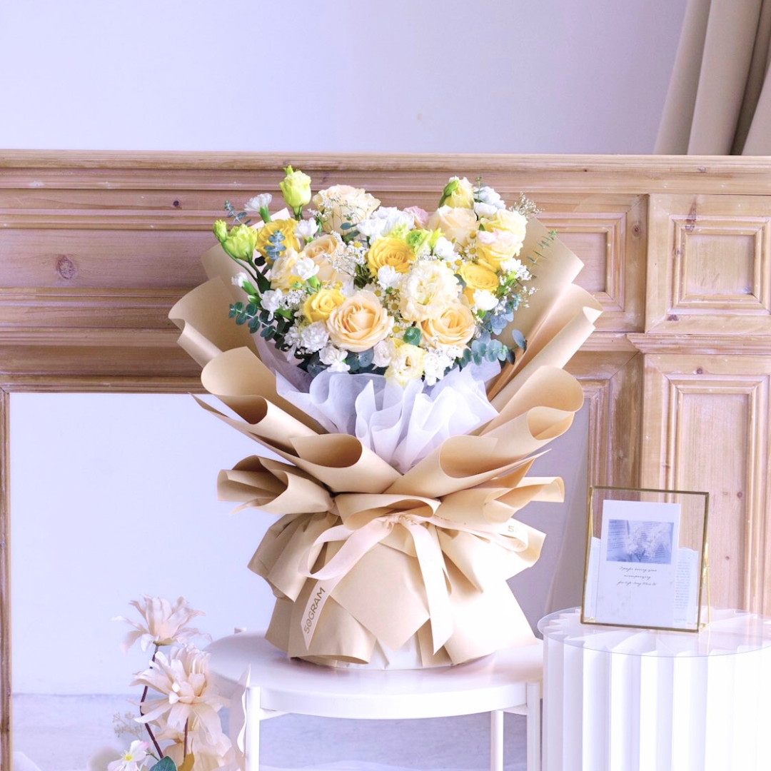 Yellow serenade yellow rose hand bouquet - image 13