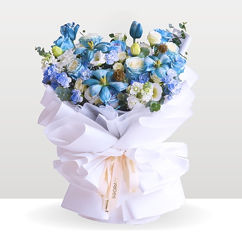 Ethereal blue posy large 1