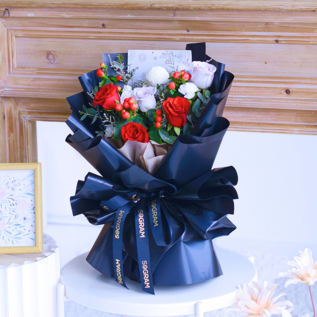 Moonlit love red roses hand bouquet - image 10