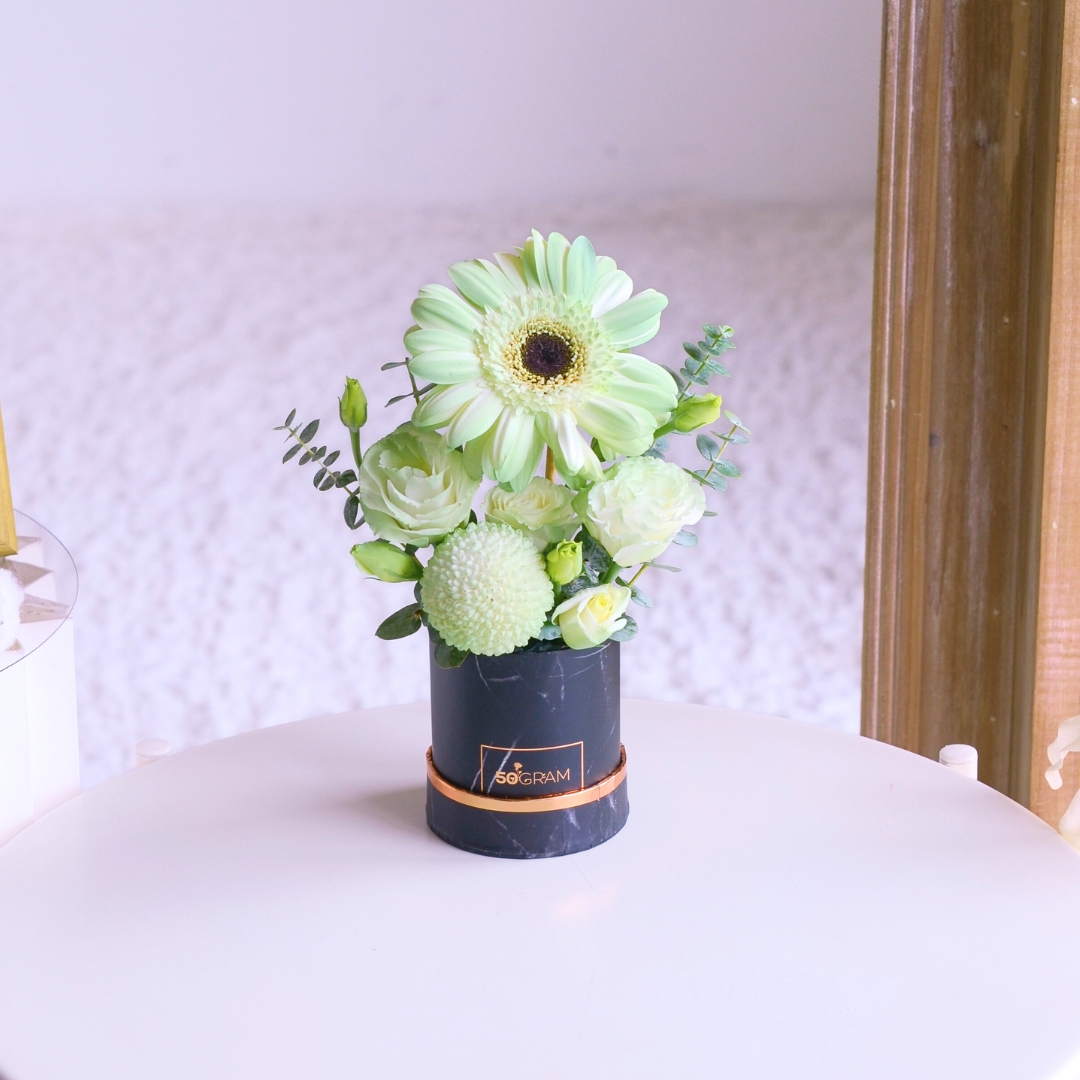 Rainbow bliss flower box - image 21