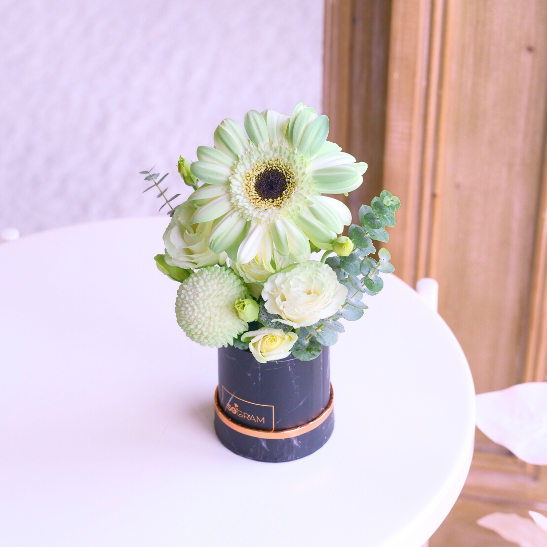 Rainbow bliss flower box - image 19