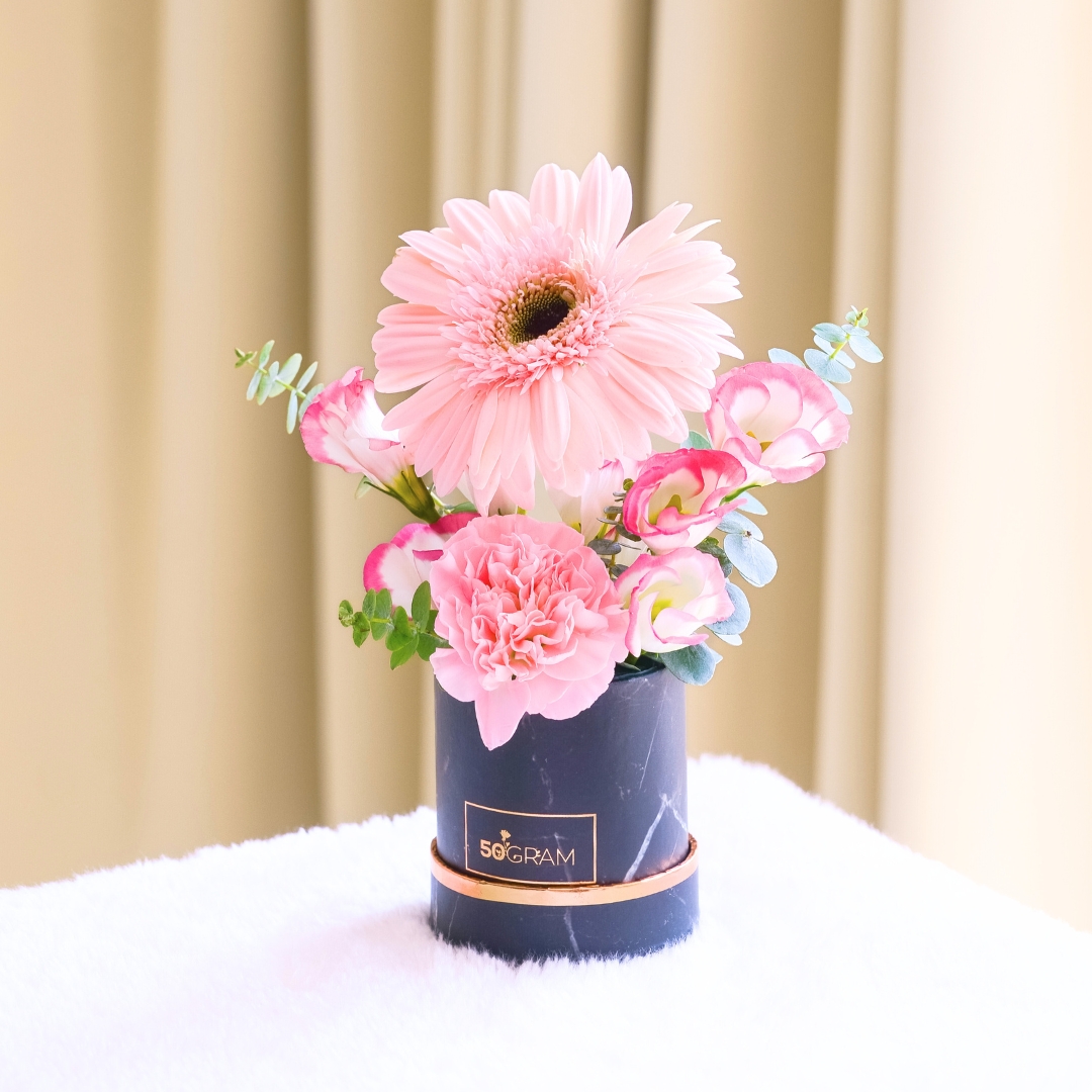 Rainbow bliss flower box - image 16