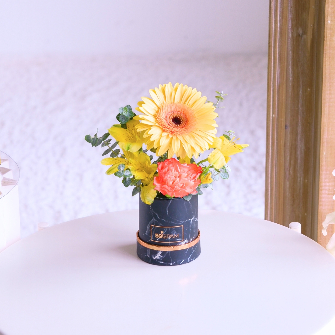 Rainbow bliss flower box - image 2