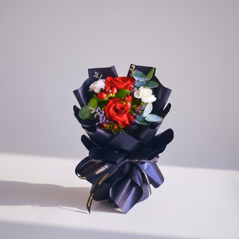 Blossom Clutch Mini Hand Bouquet