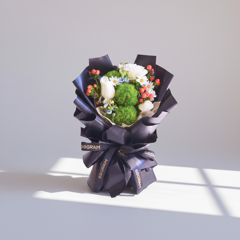 Verdant Elegance Hand Bouquet - Regular