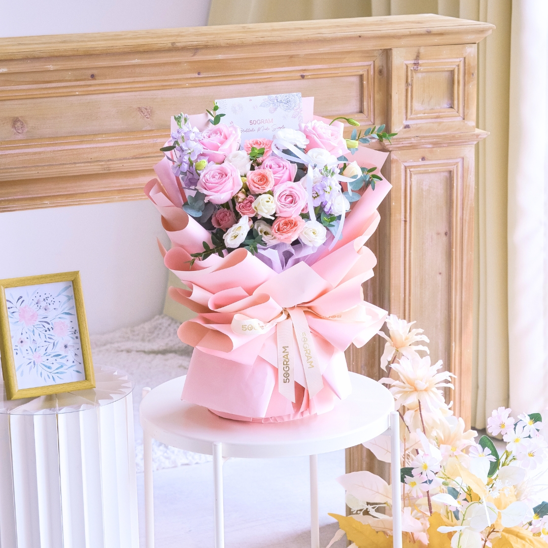 Lush romance hand bouquet - image 6