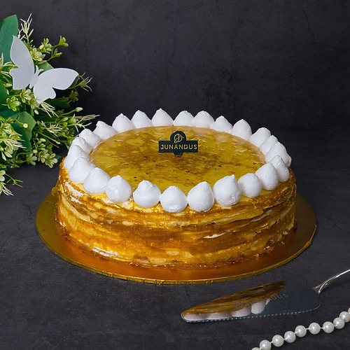 Osmanthus crepe cake 1 1 e1742831098217