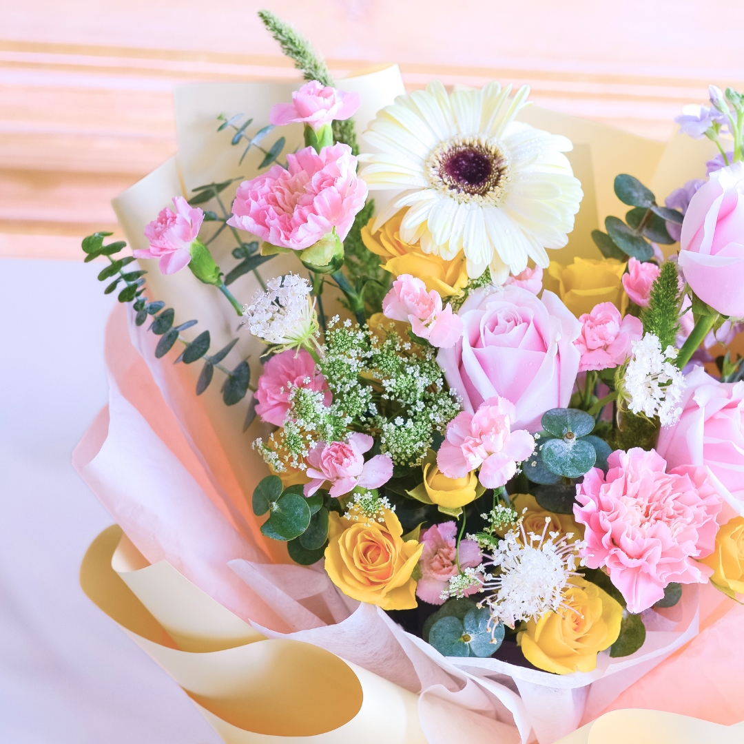 Honey haze hand bouquet - image 14