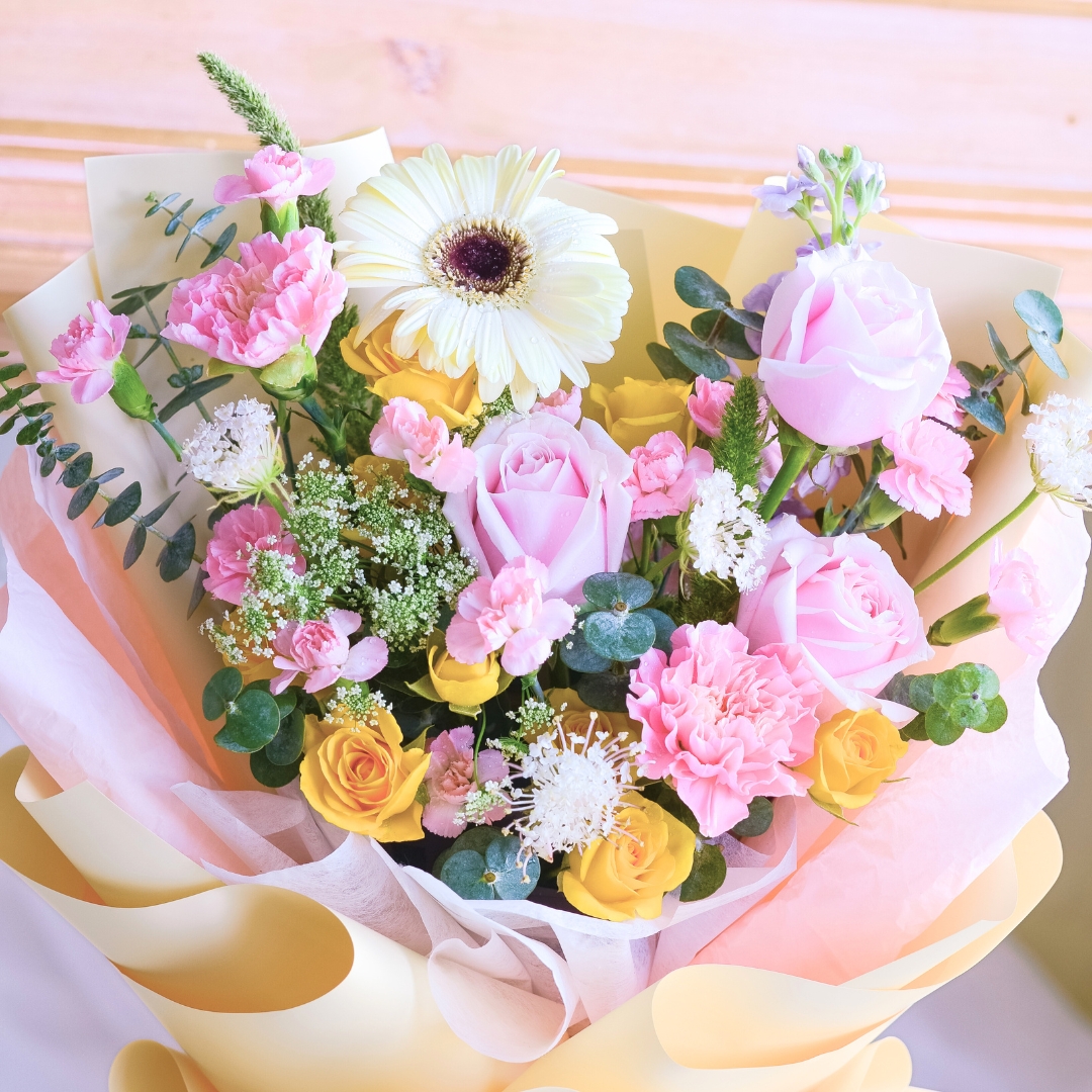 Honey haze hand bouquet - image 15