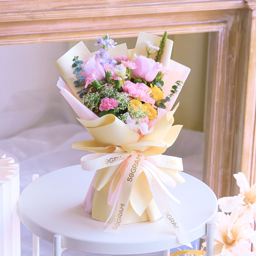 Honey haze hand bouquet - image 17