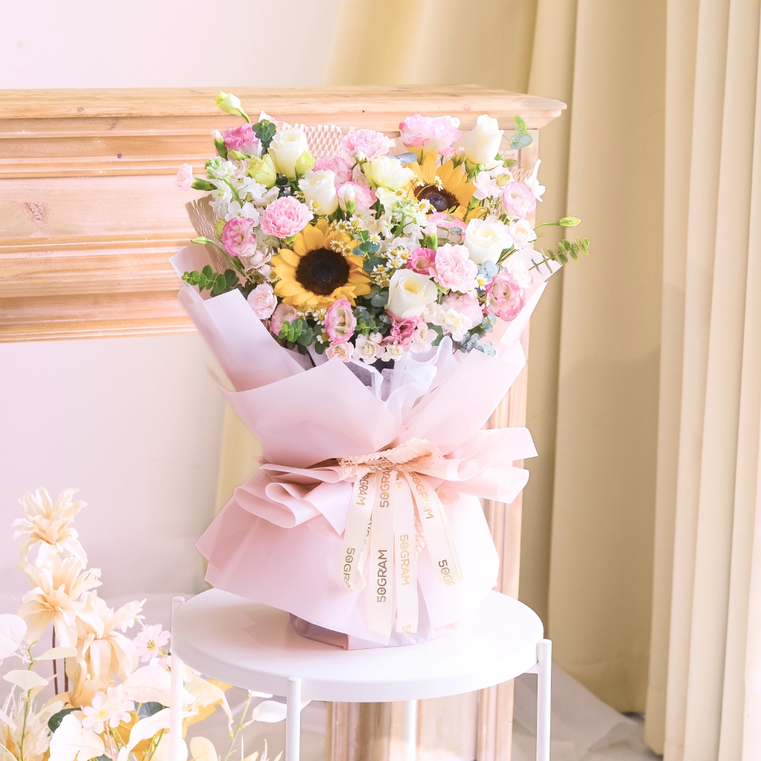 Sugar sun sunflower hand bouquet - image 6