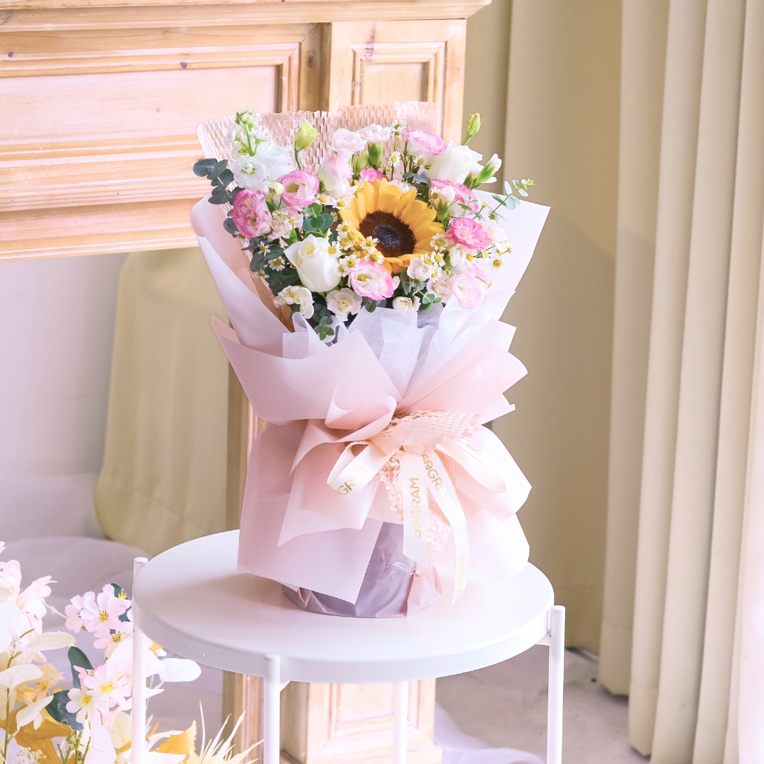 Sugar sun sunflower hand bouquet - image 11