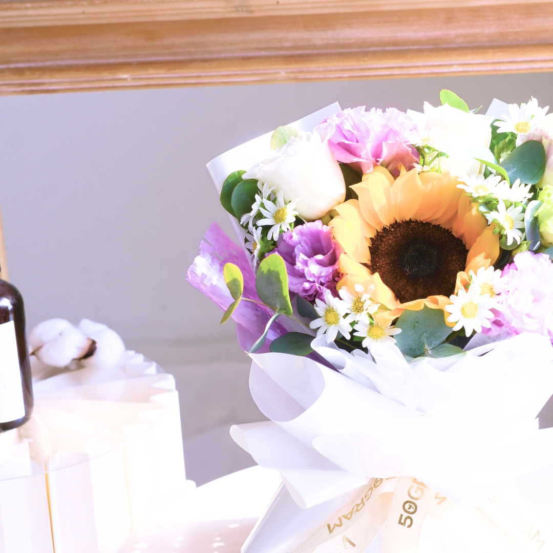 All set to soar hand bouquet - image 8