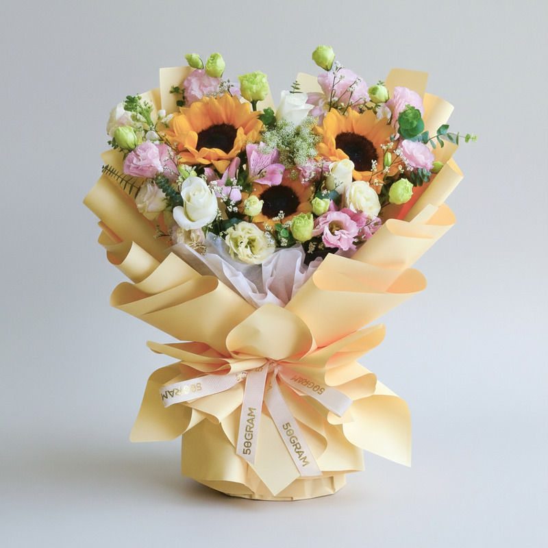 Bloom Zoom Hand Bouquet