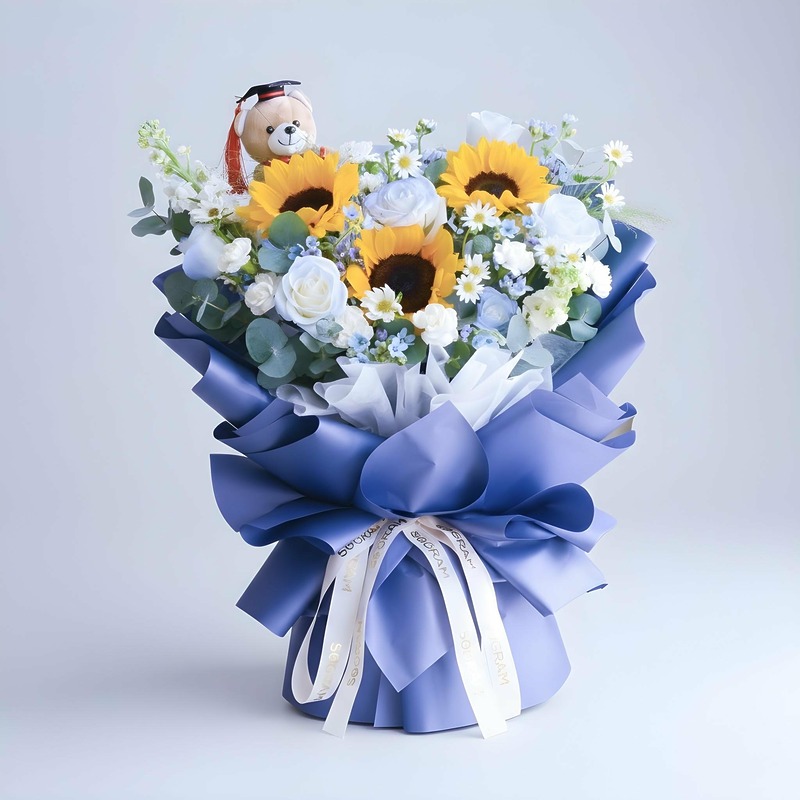 Skybound Hand Bouquet