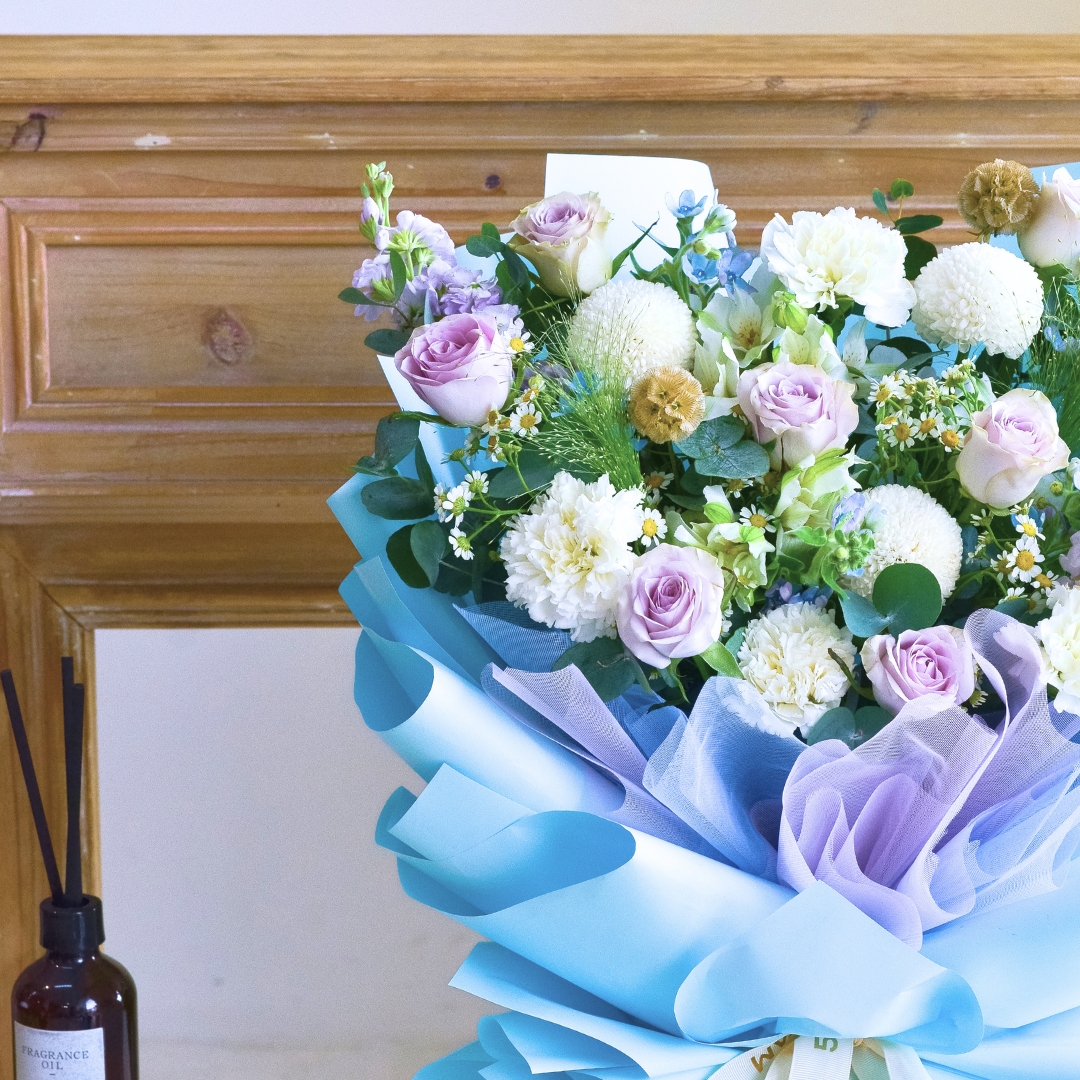 Soft wisteria raindance roses hand bouquet - image 16