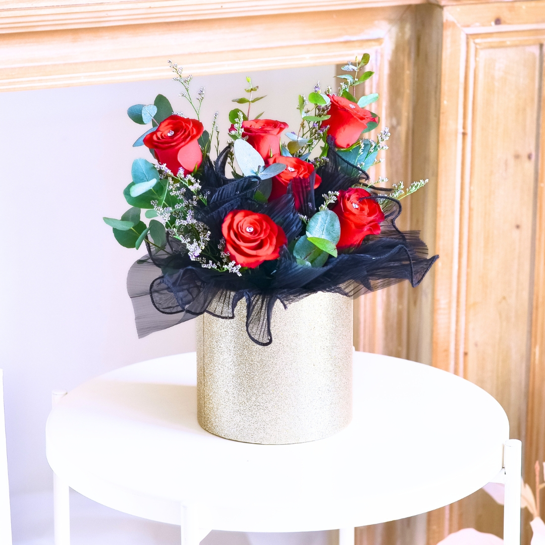 Berry bloom red roses flower box - image 6