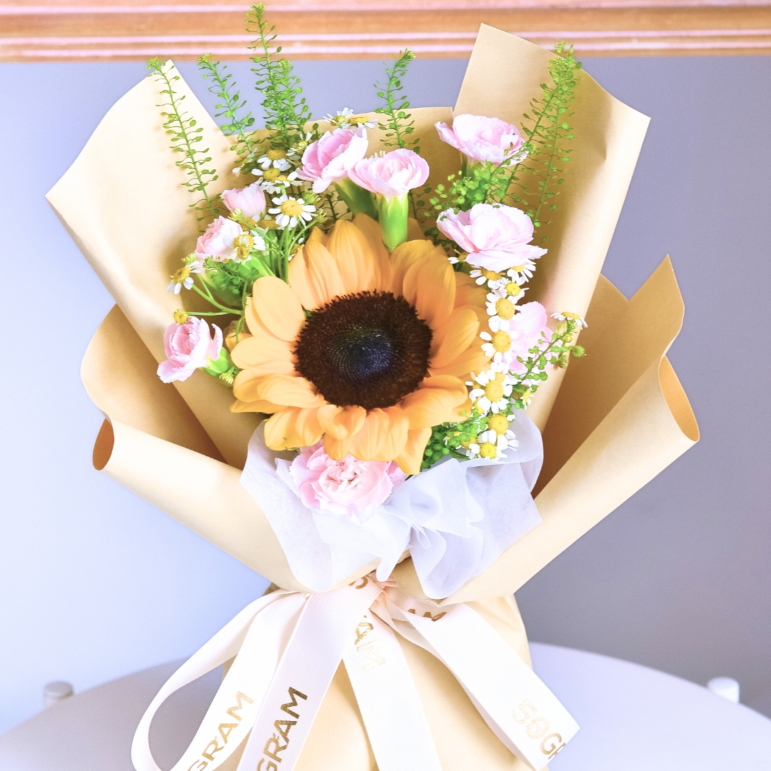 Sandy spark sunflower hand bouquet - image 6